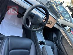 تسلا موديل 3